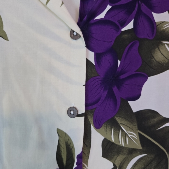 Favant Hawaii Purple Floral Cream Hawaiian Button-Up - Picture 4 of 6